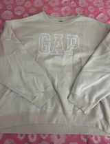 GAP beige crewneck Photo 0