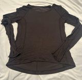Lululemon long sleeve shirt size 12 Photo 0