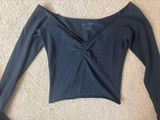 Black long sleeve Photo 0