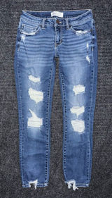 Buckle BKE Stella Slim Fit Low Rise Jeans Distressed Sz 26 x 27.5 AXB111A Photo 0