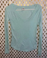 Victoria’s Secret PINK long sleeve thermal blue size XS Photo 0