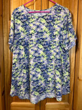 J. Jill NWOT Fit Progress Shirttail Pima Tee Multicolor Abstract Floral‎ Top Photo 0