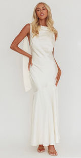 Selfie Leslie Open Back Dress Photo 0