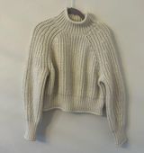 H&M Women's Cream Turtleneck Long Sleeves Knit Sweater Size Medium Photo 0