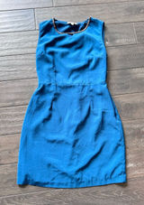 Skies are‎ blue dress size small excellent condition Photo 0