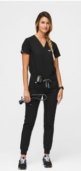 Zamora Jogger Scrub Pants Photo 0