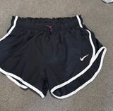 Nike Dri-Fit Shorts Women’s Photo 0