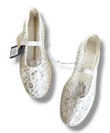 Universal Threads Celia White Floral Lace Mary Jane Espadrille Flats Women's 8.5 Photo 0