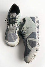 On Cloud Women's Running Shoes W9.5 Slate Rock Swiss Cloud 5 Gray Black EC Photo 0
