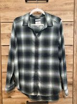 American Eagle Outfitters Boyfriend Fit Flannel Photo 0