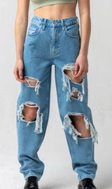 NEW!! BDG Urban Outfitters Boyfriend Mid Rise Relaxed Fit Distressed Jeans Photo 0