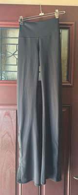 Alo Flare Yoga Pants Black Photo 0