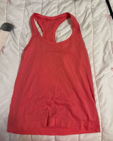 Lululemon Tank Photo 0