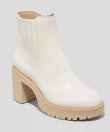 Universal Threads White/cream boots ankle Photo 0