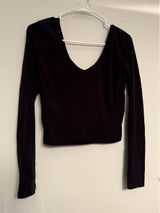 Lululemon Size 8 Black Long Sleeve Align Top Cropped Scoop Neck Workout Nulu Photo 0