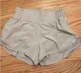 Lululemon Hotty Hot Shorts 2.5" Photo 0