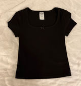 Black scoop neck top Photo 0