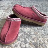 Women’s fuchsia pink Ugg Tasman slippers size 6 Photo 0