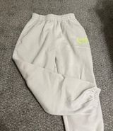 Joggers Photo 0