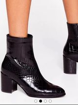 Nasty Gal Croc Embossed Block Heel Meadow 2 Ankle Boots Size 8 Photo 0