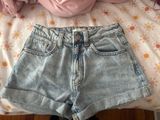 Mom Shorts Photo 0