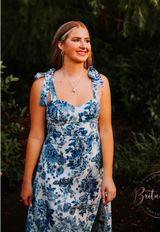 Blue and white floral dress Photo 0