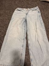 American Eagle Low-Rise Wide-Leg Jeans Photo 0