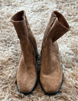 Anne Klein Women's Tan Suede Ankle Boots size 10 Photo 0