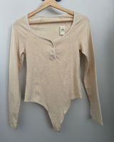 Aerie Medium NEW Henley Bodysuit Long Sleeve Neutral Heather Minimal Photo 0