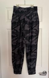 Old Navy Active Camo Joggers Photo 0