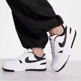 Nike GAMMA FORCE Women's WHITE BLACK DX9176-100 Athletic Sneaker Shoes Sz 8.5. Photo 0