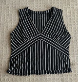 Banana Republic Top Malibu Large L Black White Stripe Sleeveless V-Neck 90s Y2K Photo 0