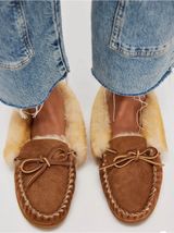 L.L.Bean Wicked Good Moccasins Women’s 10 M Brown Suede Shearling Slippers Photo 0