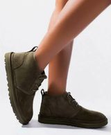 UGG Neumel Chukka Boot - Burnt Olive Suede, Womens Size 9 (1094269) Photo 0