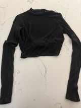 ALO Yoga Black Ribbed Long-Sleeve Crop Top Photo 0