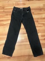 Black Levi’s Jeans Photo 0