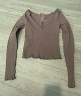 Free People Mauve Ribbed V-Neck Lettuce-Edge Crop Top Photo 0
