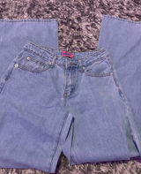 Edikted Blue Jeans Low-Rise Raelynn Photo 0