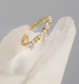 Korean Vintage Pearl Gold Copper Ring Photo 0