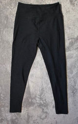 Beyond Yoga Black mid rise Leggings Size S Made in USA Cropped Ankle Yoga #1800 Photo 0