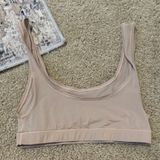 SKIMS Soft Beige Sports Bra Photo 0