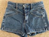 Jean Shorts Photo 0