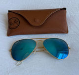 Ray-Ban Aviator Sunglasses Photo 0