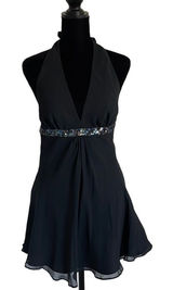 Express XS Sleeveless Top. V-neck Halter with tie. Sequenced at‎ rib cage. Photo 0