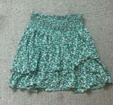 STR flowery skirt Green Size M Photo 0