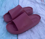 Nike Women’s Calm Slides Photo 0