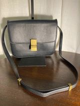 Vintage Flap Lock Classic Black Leather Crossbody Bag with Gold Hardware Photo 0