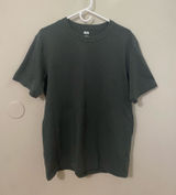 Uniqlo Dark Gray Crew Neck T-Shirt Photo 0