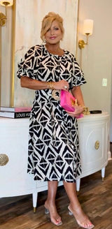 Black & White Geometric Midi Dress with Belt L new Photo 0