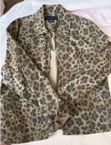 Abercrombie leopard print jacket Photo 0